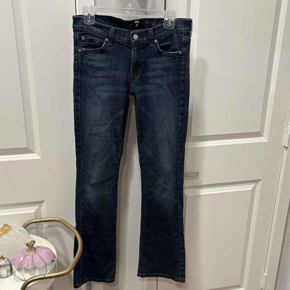 EUC 7 For All Mankind Indigo Boot Cut Jeans